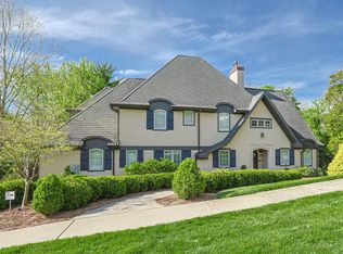 2545 S Rookwood Dr, Cincinnati, OH 45208