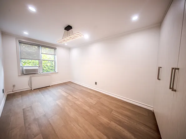 2553 East 7th Street image 35 of 38