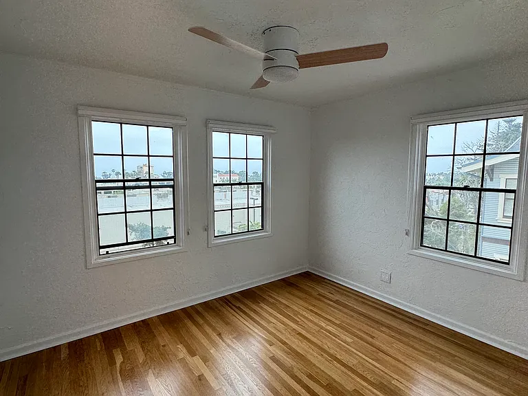590 Poli St — Photo 10