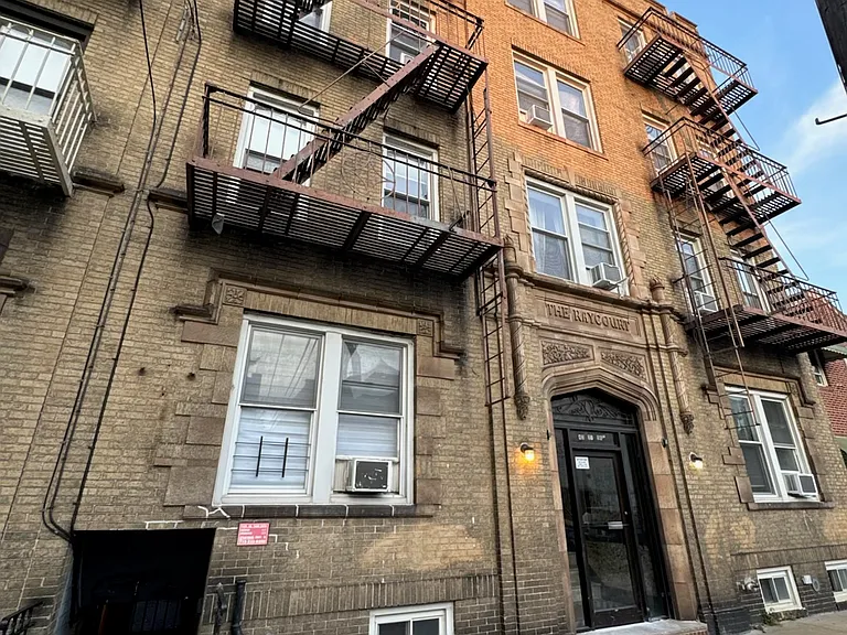 4321 56th St #3 — Photo 31