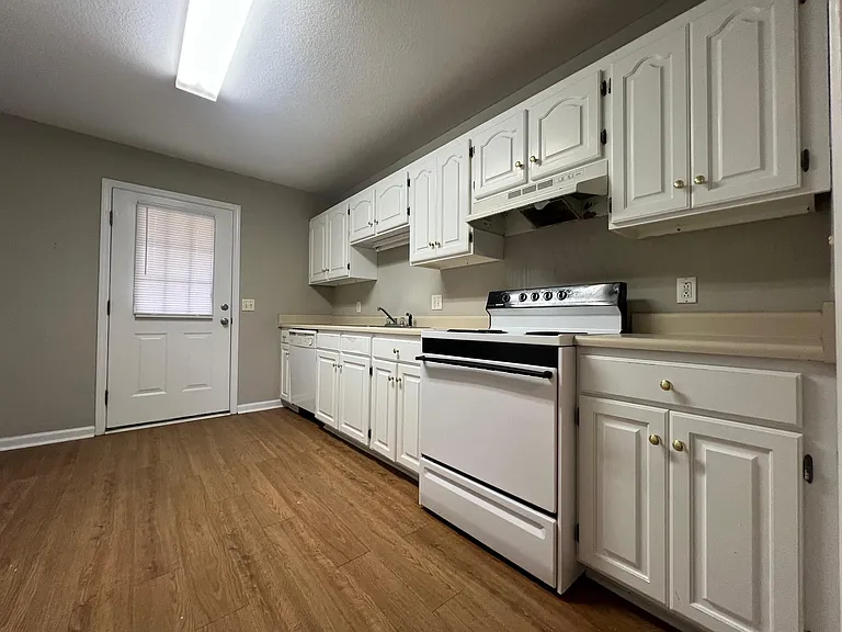 1203 Beaver Creek Dr #A — Photo 8