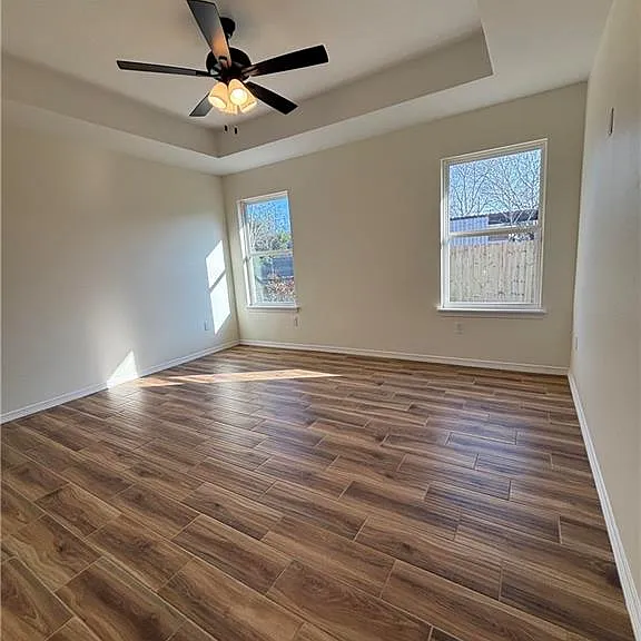 622 E Llano Grande St — Photo 9