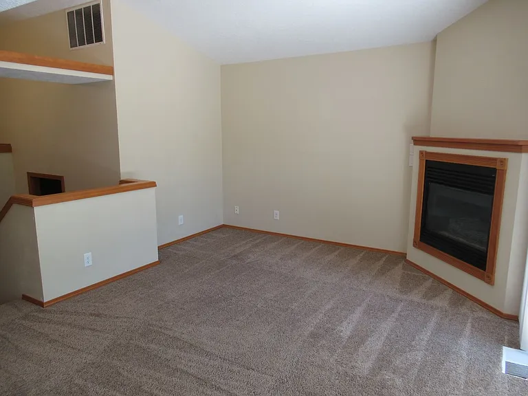 Split Level Two Bedroom Duplex — Photo 18