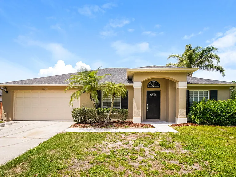 13743 Riverpath Grove Dr — Photo 1