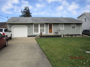 117 S 5th Ave, Paden City, WV 26159