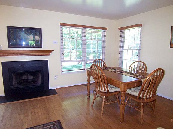 Sitting Room/Den