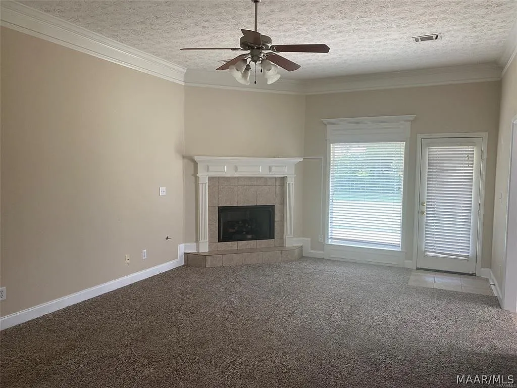 4 bed, 2.0 bath, 1974 sqft, $1,850 — Photo 3