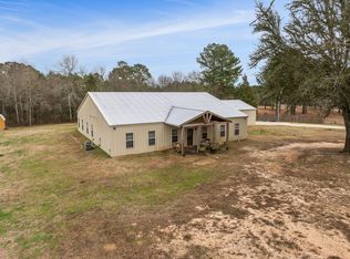 86 County Road 21, Laurel, MS 39443