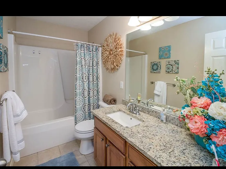 5801 Lorton Ave — Photo 10