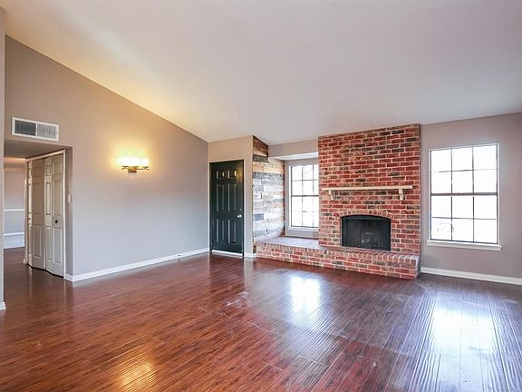 2nd image of 1310 Mistywood Ln