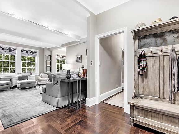 5th image of 6-16 W 77th St #3D