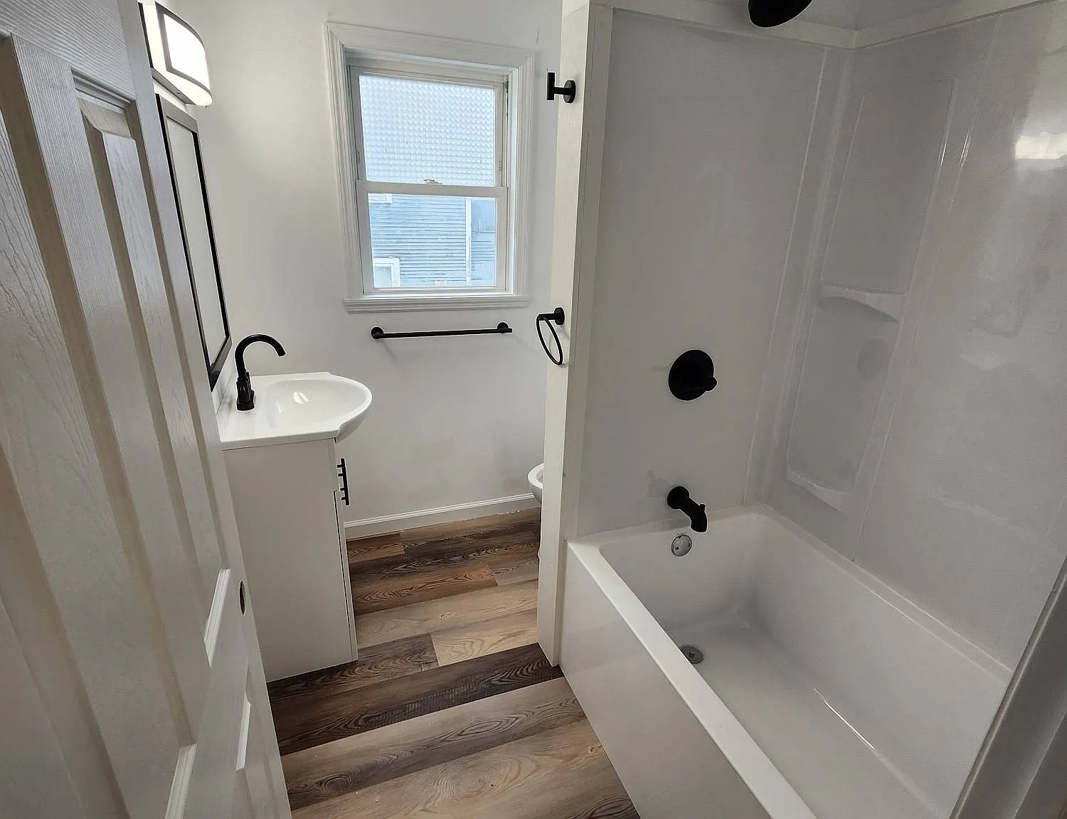 32 William Street - 2 — Photo 2