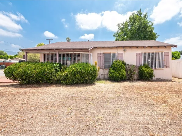 532 W 2nd St, Azusa, CA 91702