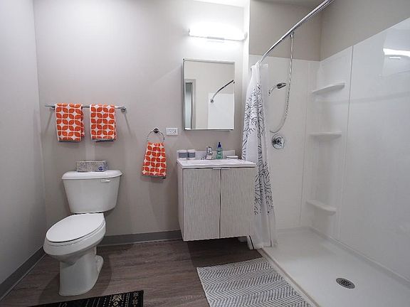 3rd image of 57 E 21st St #609