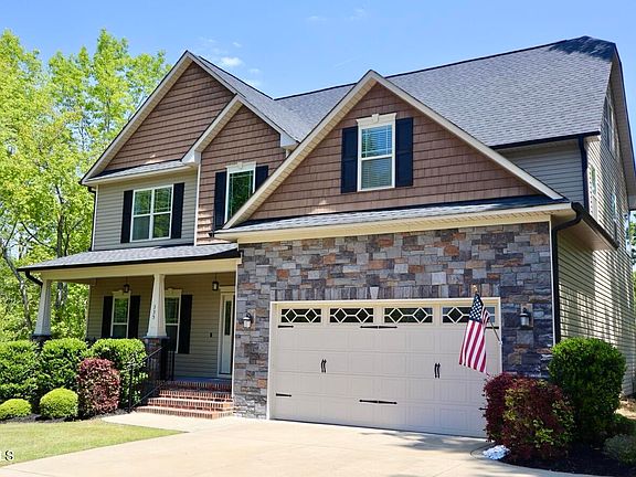 2nd image of 335 Gwendolyn Way