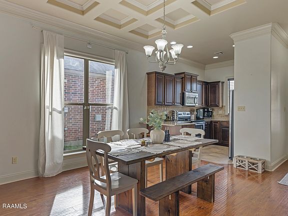 5th image of 110 Adler Pl