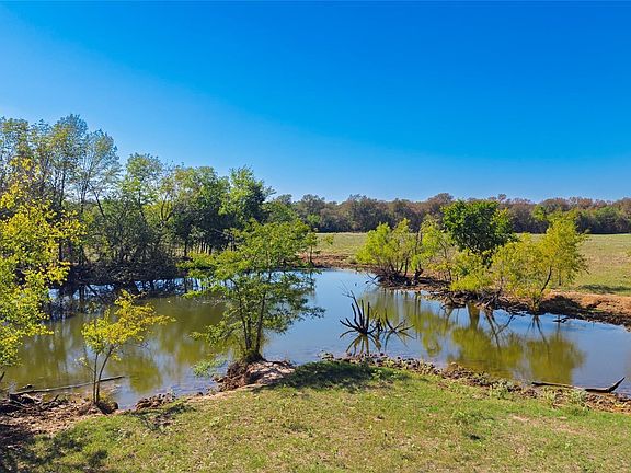 4th image of County Road 4133