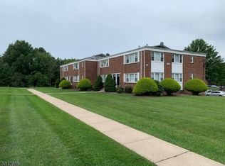 6 Columbia Dr APT 4A, Bridgewater, NJ 08807