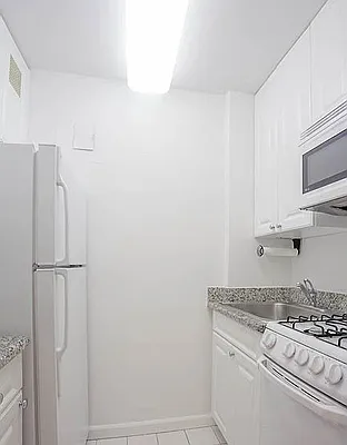 Rented by Compass | media 30