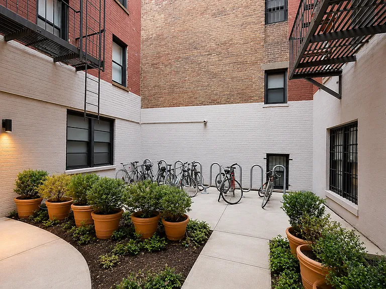 120 E 4th St #4G — Photo 6