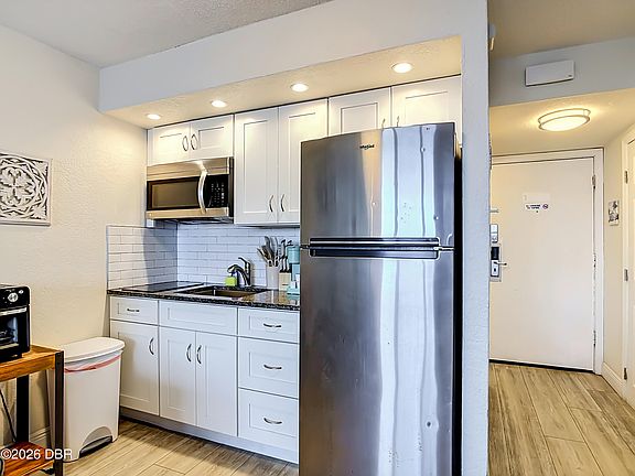 5th image of 2301 S Atlantic Ave #442