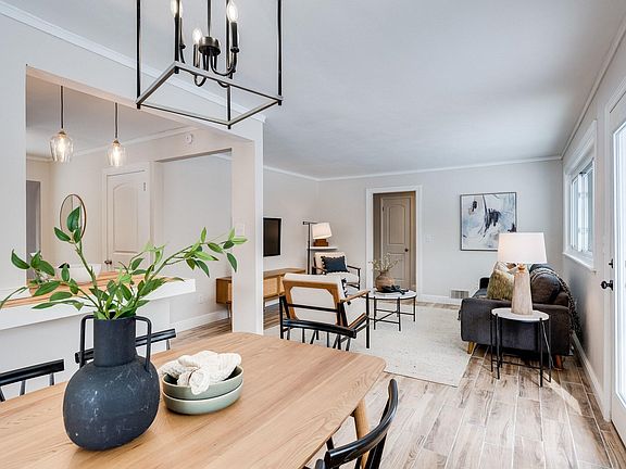 4th image of 1534 Amsterdam Rd