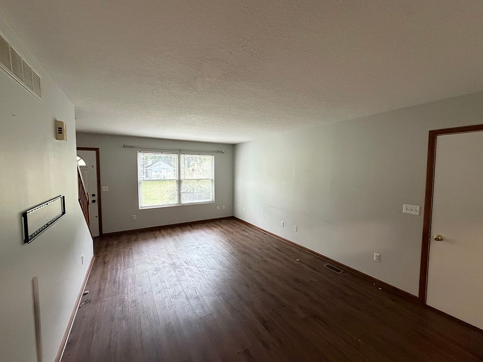 1st image of 10387 High St APT B