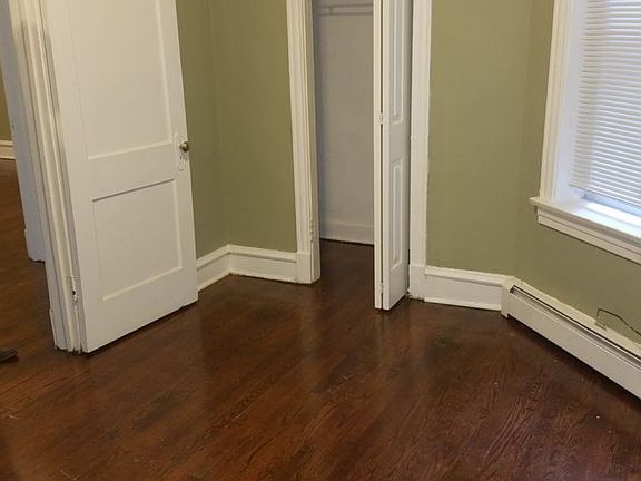 5th image of 6239 S Eberhart Ave #1