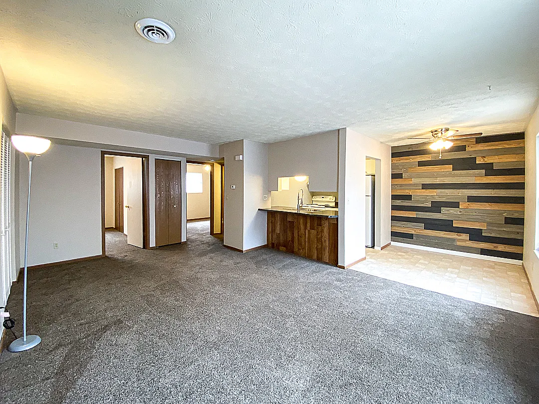 Building Photo - 3238 Charlotte Ct #D