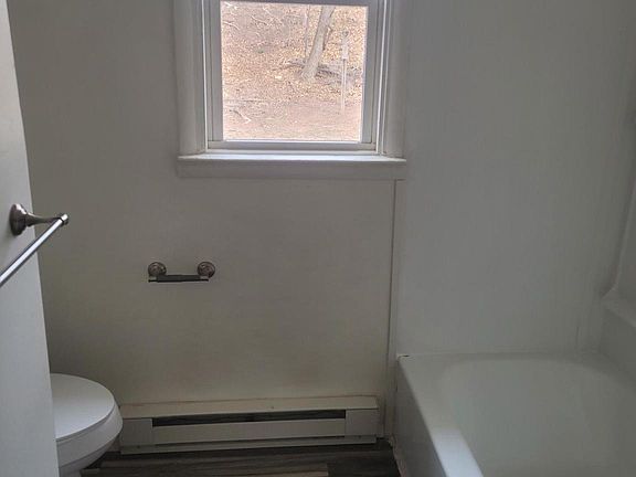 4th image of 849 Union St