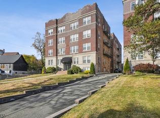 14 Forest St APT 105, Montclair, NJ 07042