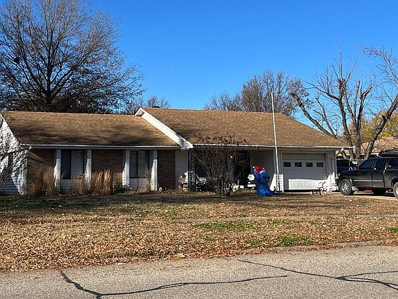 4th image of 1504 Clement Rd