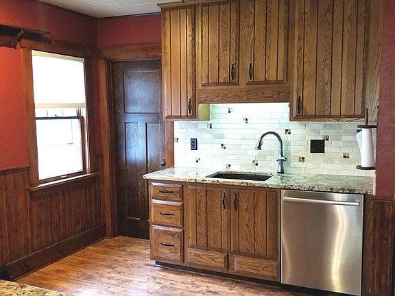 5th image of 2122 Cumberland St