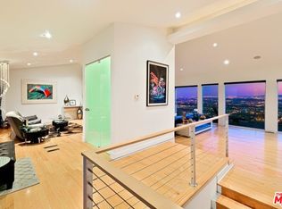 2336 Sunset Plaza Dr, Los Angeles, CA 90069