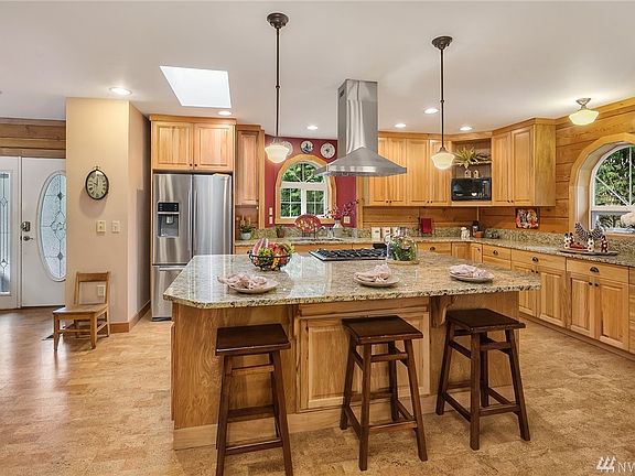 4th image of 10 Mount Quay Dr NW
