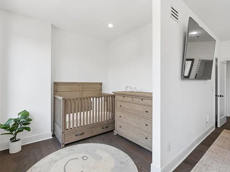 9 Minerva St #2 — Photo 16