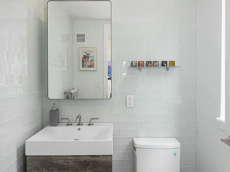 206 E 95th St #PENTHOUSE — Photo 8