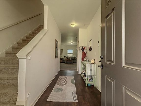 3rd image of 331 Merigold Way