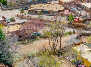 425 Camino Don Miguel, Santa Fe, NM 87505