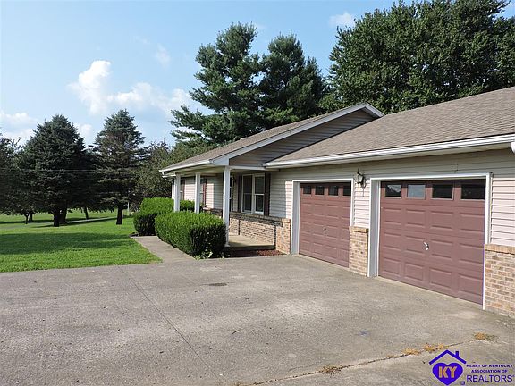 4th image of 44 Troy Ct