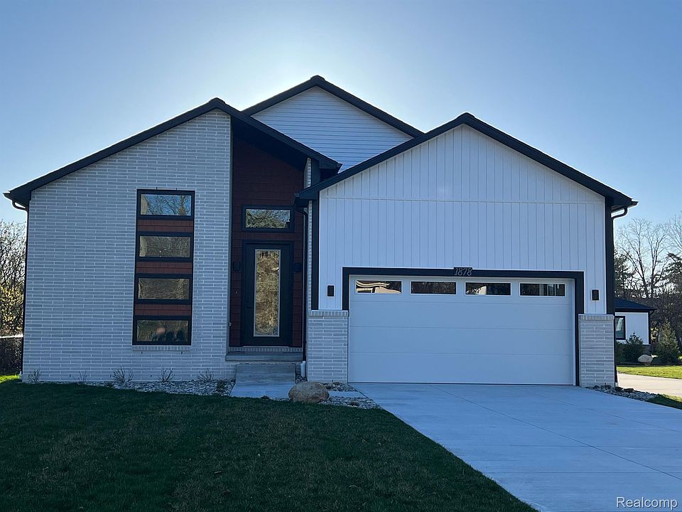 1st image of 1878 Upland Dr