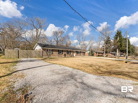 4th image of 21795 4th St