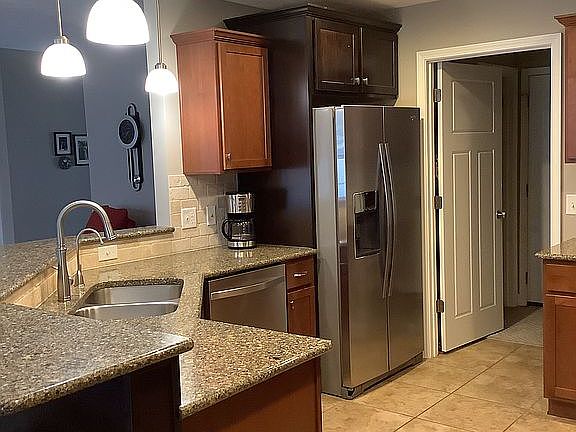 5th image of 2119 Bremmerton Dr