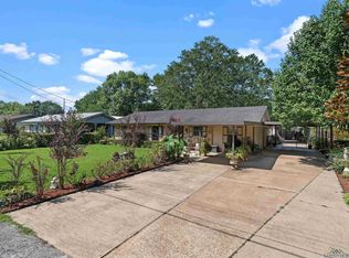 921 Patterson St, Carthage, TX 75633