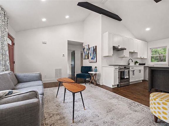 5th image of 3566 Orchard Cir