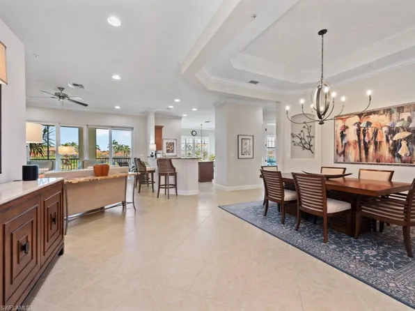 8031 Players Cove DR #202, NAPLES, FL 34113