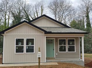 214 Caulder Cir, Spartanburg, SC 29306