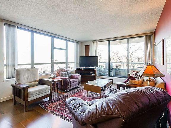 3rd image of 4160 Albert St #411