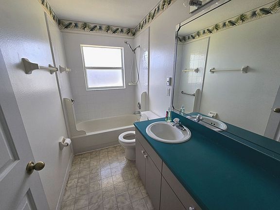 5th image of 752 Citrus Cove Dr