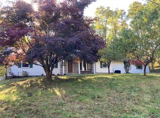 209 Dogwood Dr, Delaware Water Gap, PA 18327